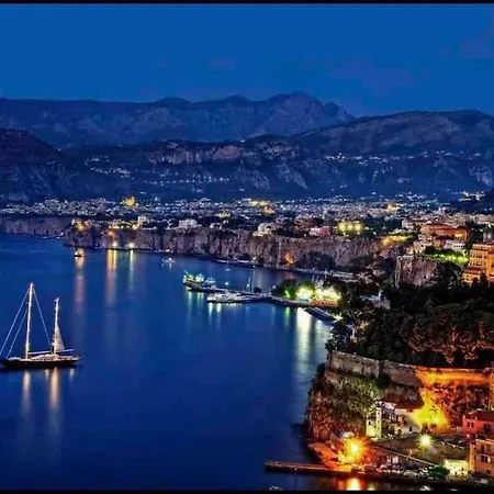 Flat Vesuvio View Near Ruins, Freeparking! Apartment *